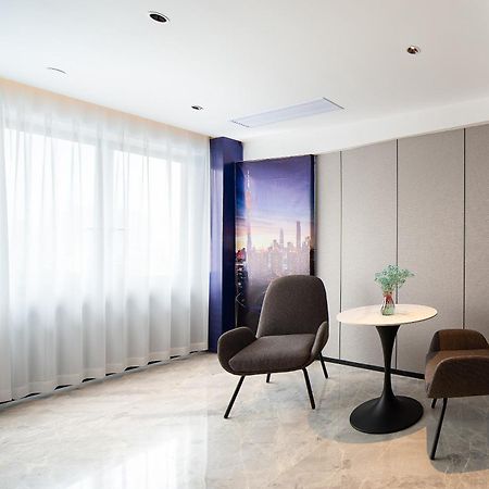 Langham Honor International Hotel Canton Fair Complex Branch - Free Shuttle To Canton Fair Complex During Canton Fair Period & Free Mini Bar Bagian luar foto